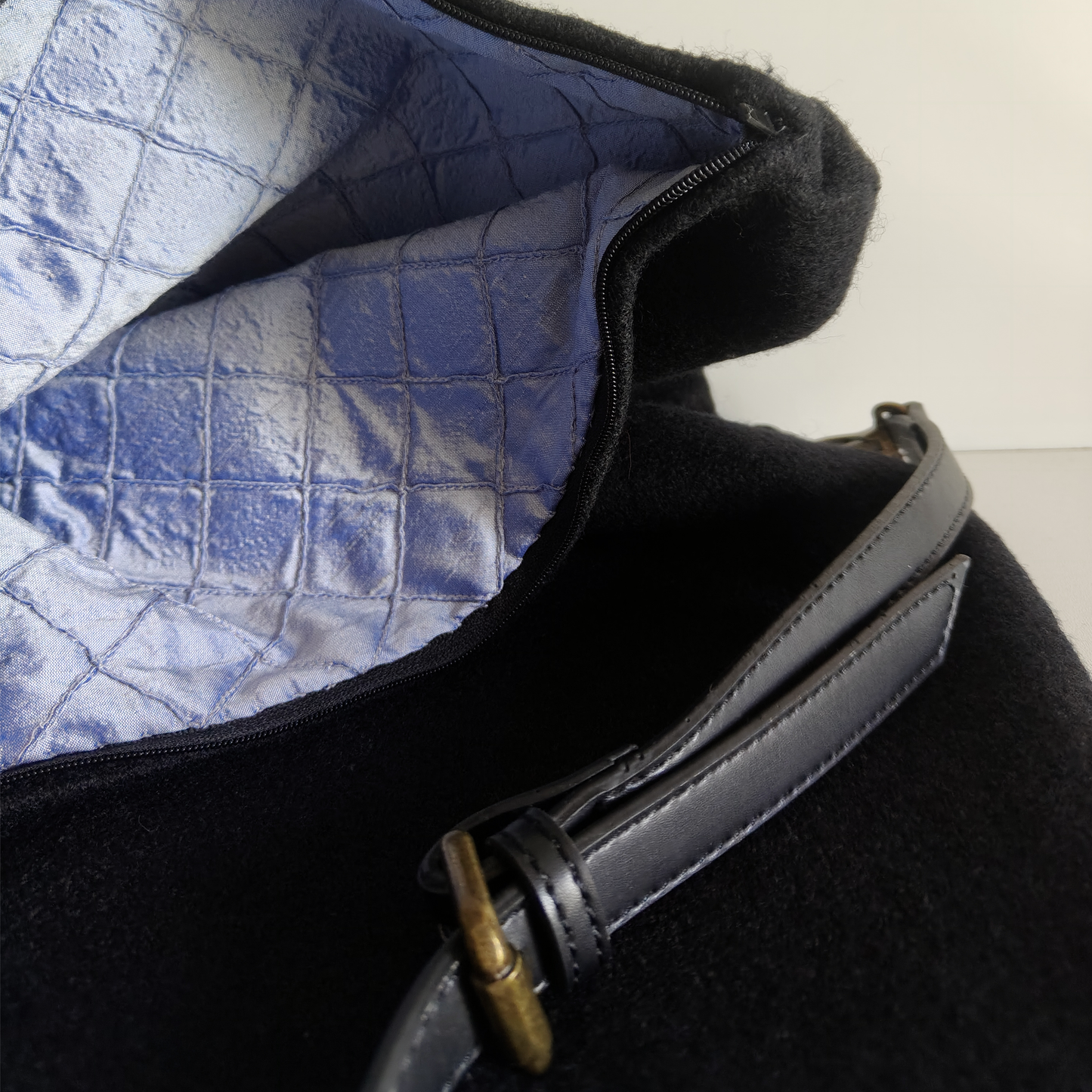 Borsa “Urban Noir in Lana Cotta”