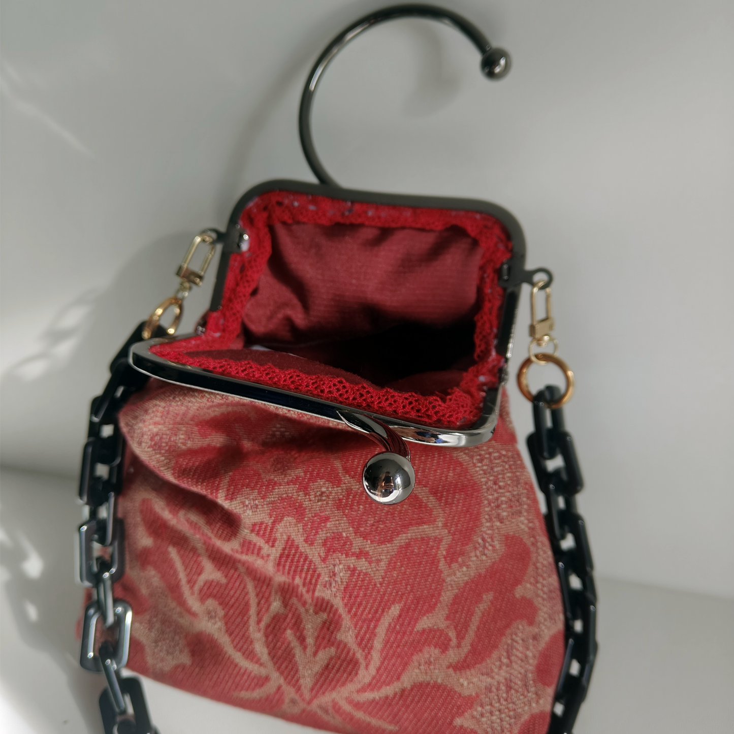 Clutch “Rosso Damasco”